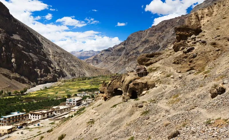 tabo-caves-mountain-gorge-spiti-valley-great-himalaya-range-himachal-pradesh-india-47041281.webp